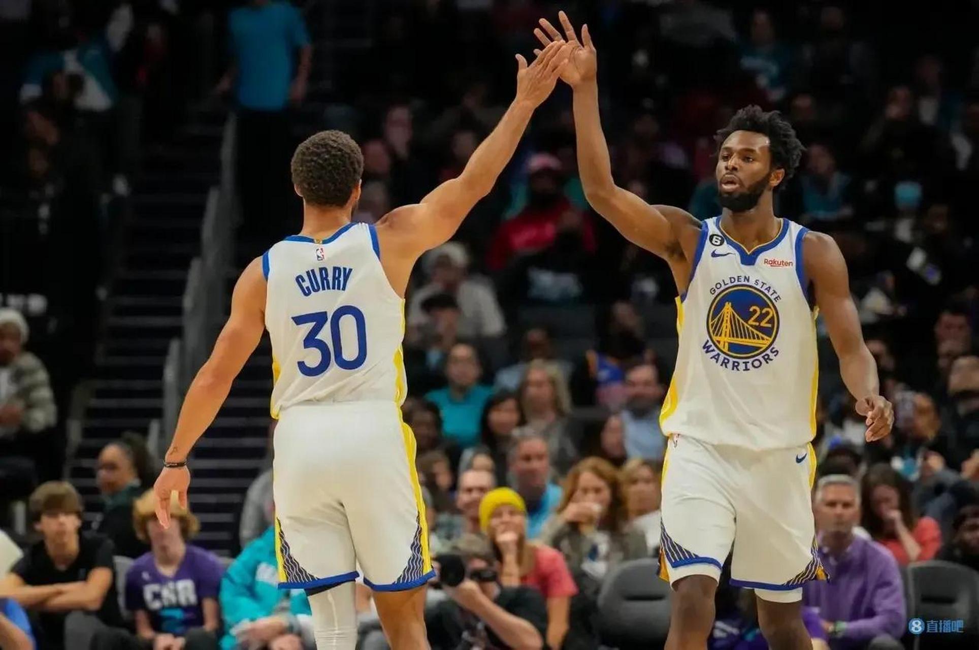 包含里程碑夜！萨克拉门托国王远射贴柱，NBA季后赛清晨刷纪录，悬念犹存，赛季目标并未改变的词条